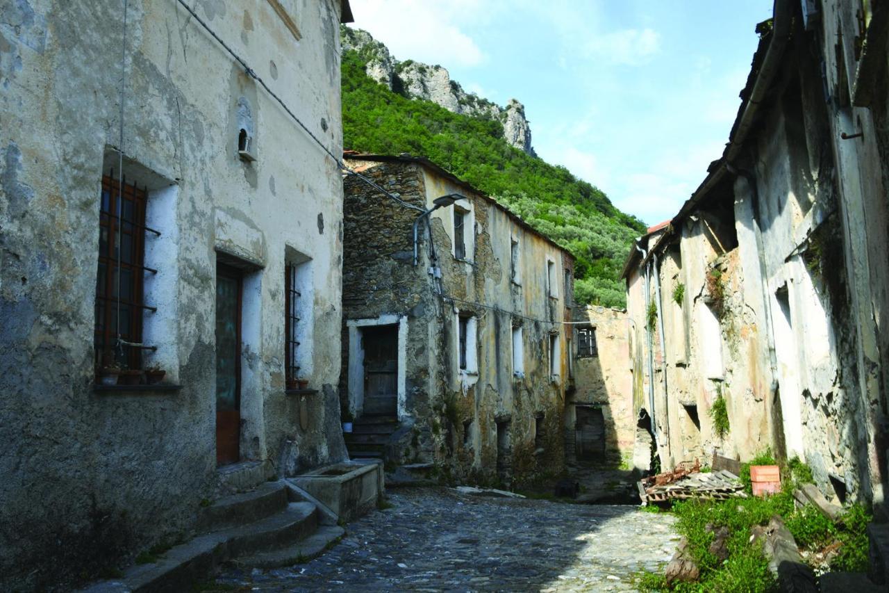 Agriturismo Nonnamelia Nasino Luaran gambar