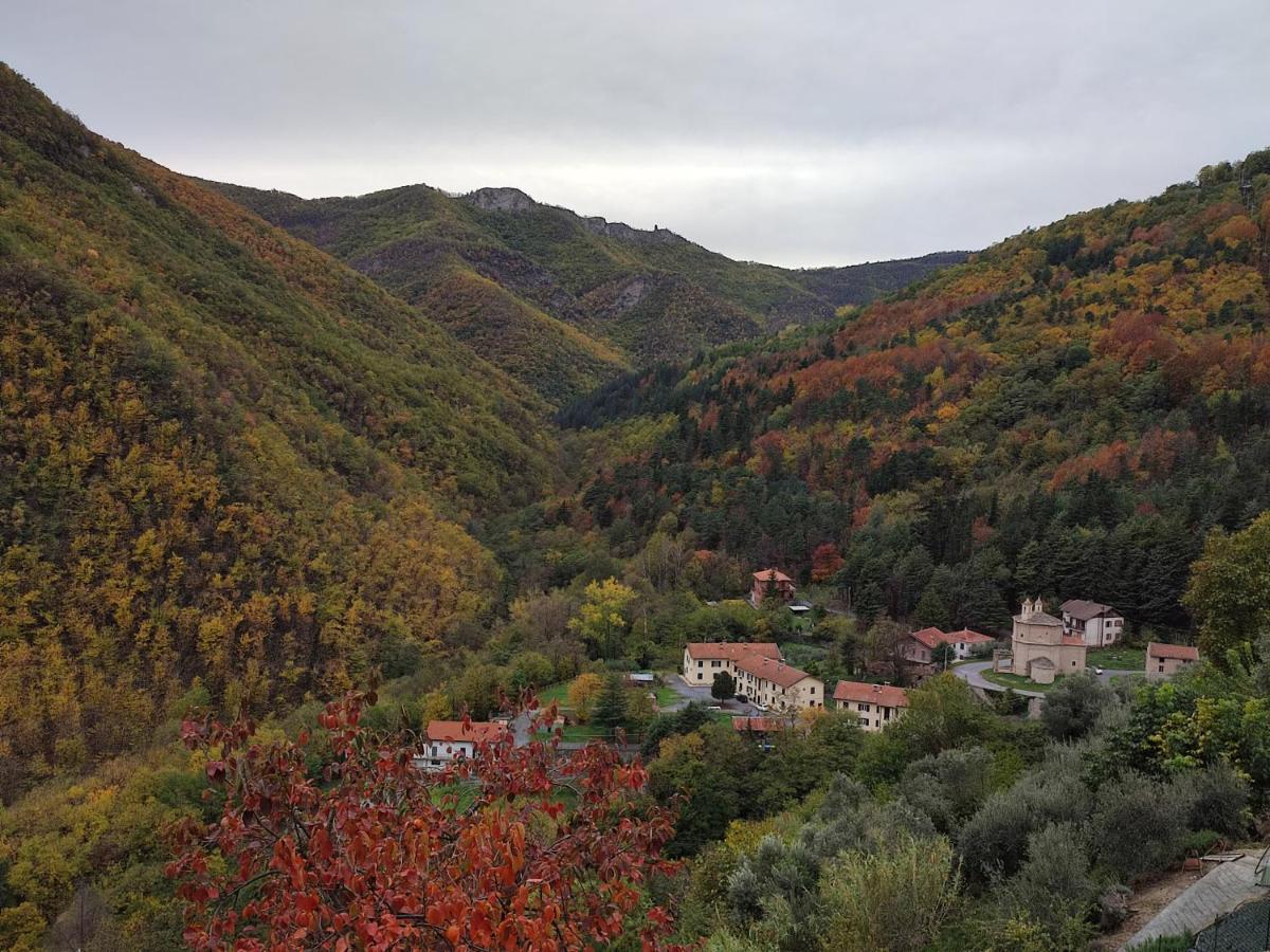Agriturismo Nonnamelia Nasino Luaran gambar