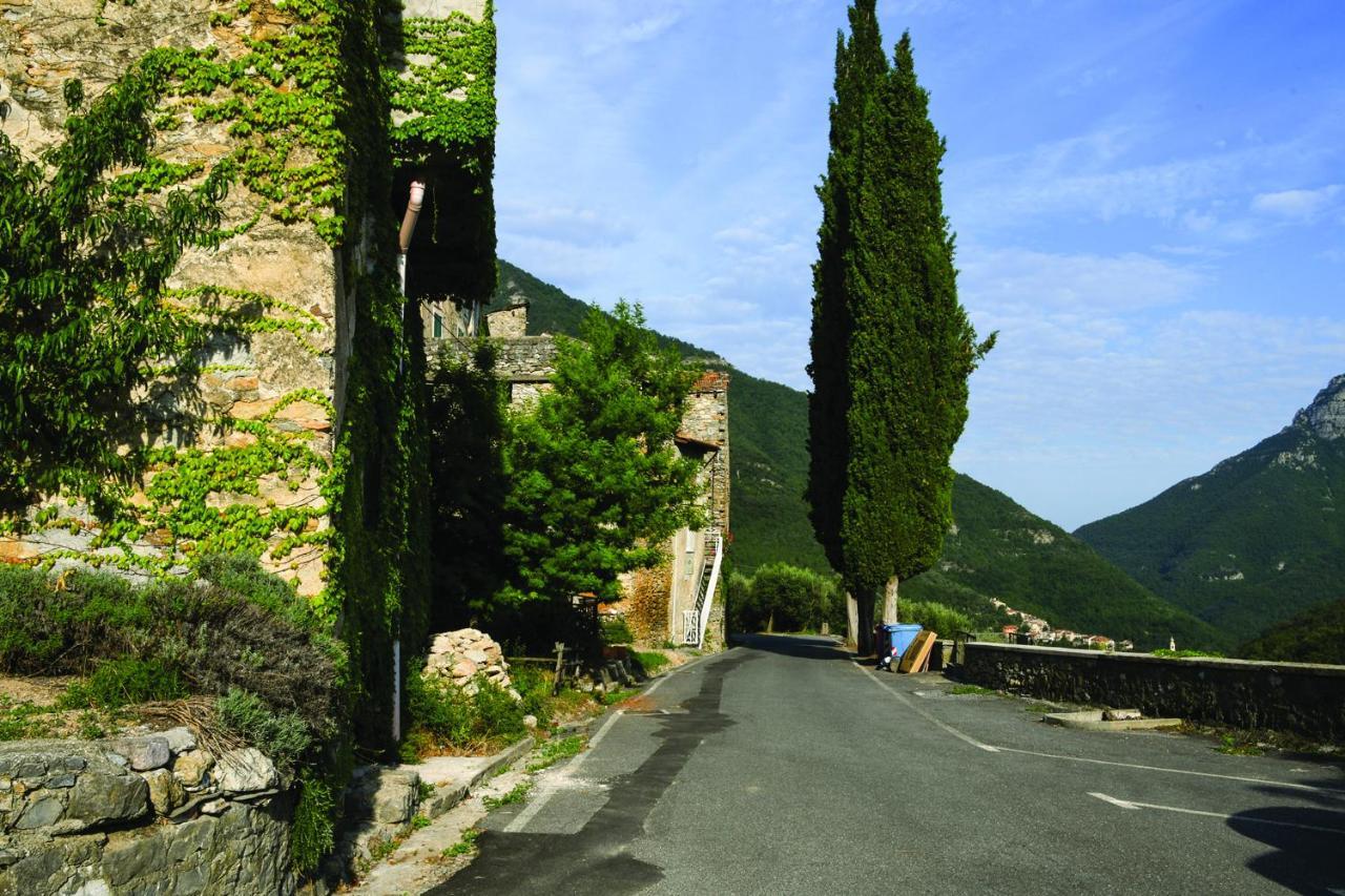 Agriturismo Nonnamelia Nasino Luaran gambar