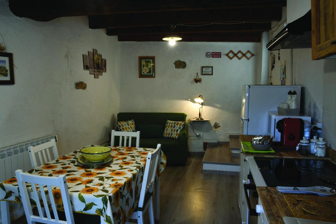 Agriturismo Nonnamelia Nasino Luaran gambar