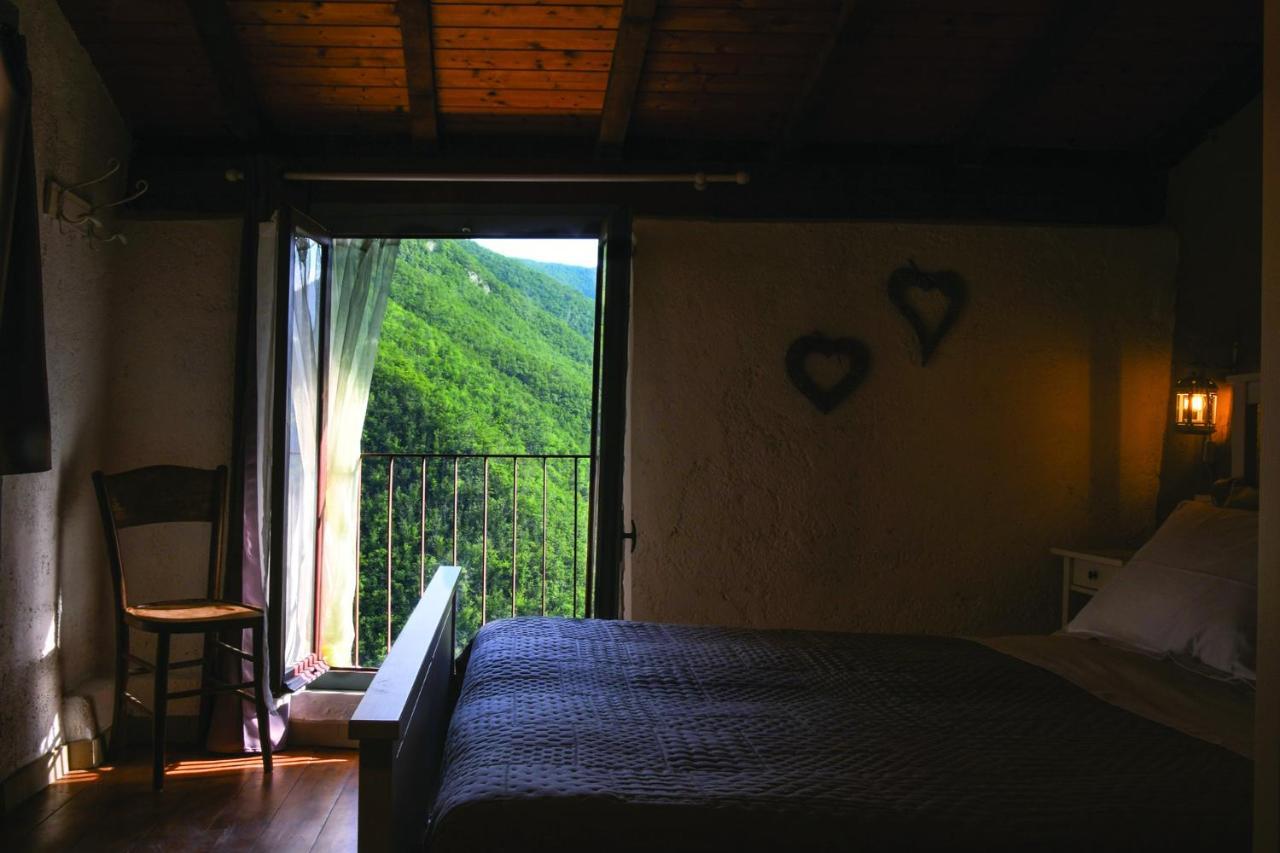 Agriturismo Nonnamelia Nasino Luaran gambar