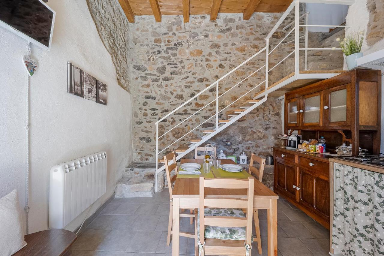 Agriturismo Nonnamelia Nasino Luaran gambar